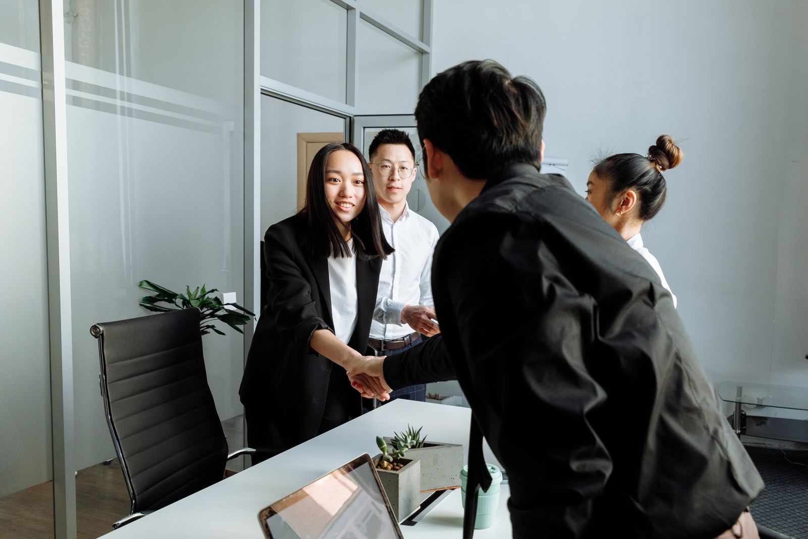 A team meeting in a bright office
